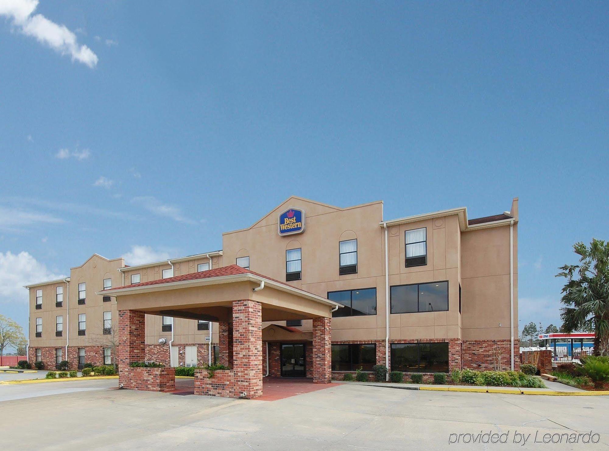 Best Western Rayne Inn Екстериор снимка